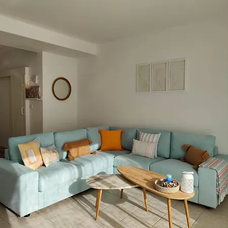 Lovely Townhouse In